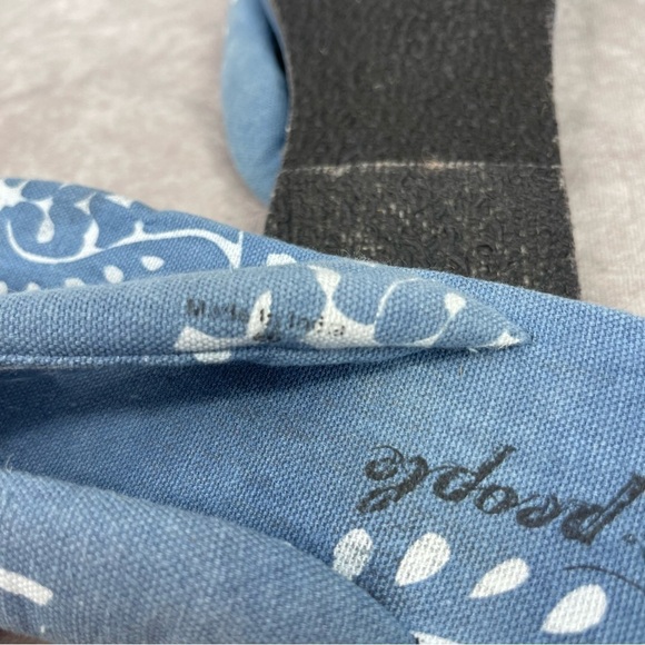 Free People ES Verdra Cotton Thong Sandals In Azure Denim Blue Size 40 US 10 - Picture 10 of 11